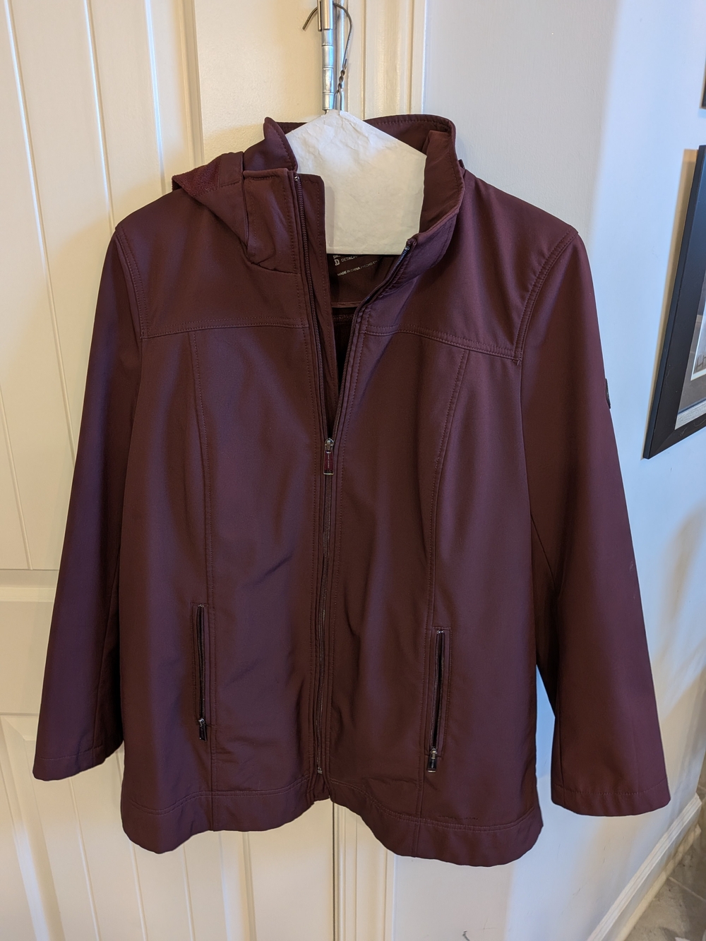 Andrew Marc XLG Burgundy Softshell Jacket Detachable Hood Water Repellent - Picture 11 of 14